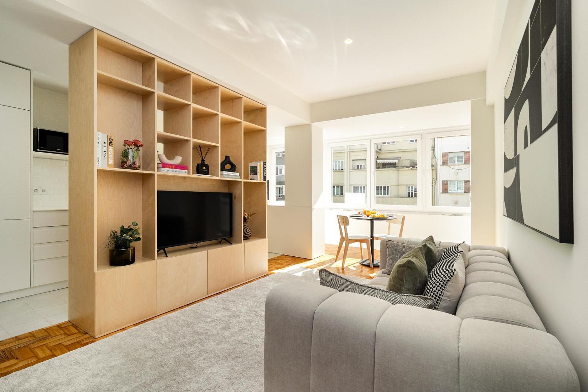 Apartment Whome Modern & Elegant In